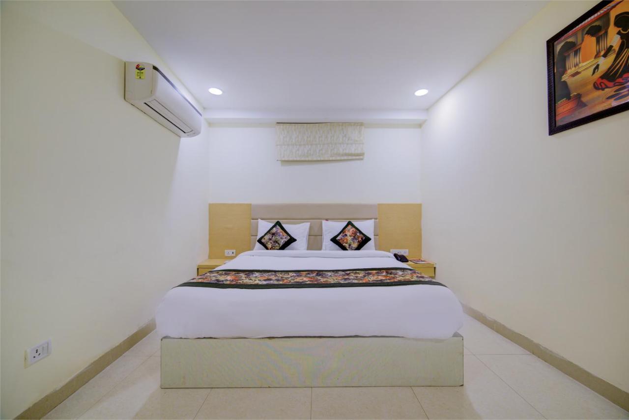 Hotel D'Capitol - Delhi Airport Νέο Δελχί Εξωτερικό φωτογραφία