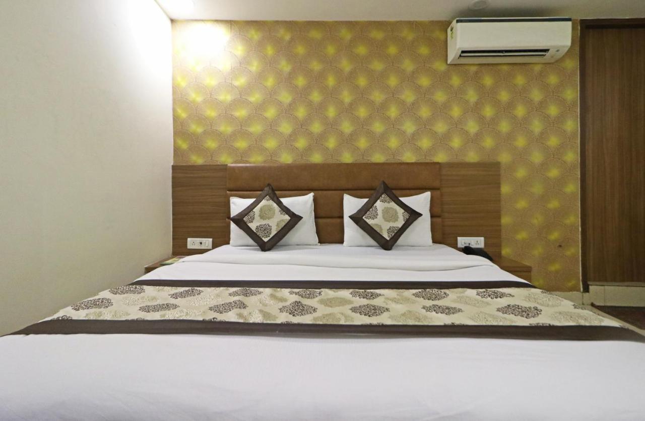 Hotel D'Capitol - Delhi Airport Νέο Δελχί Εξωτερικό φωτογραφία