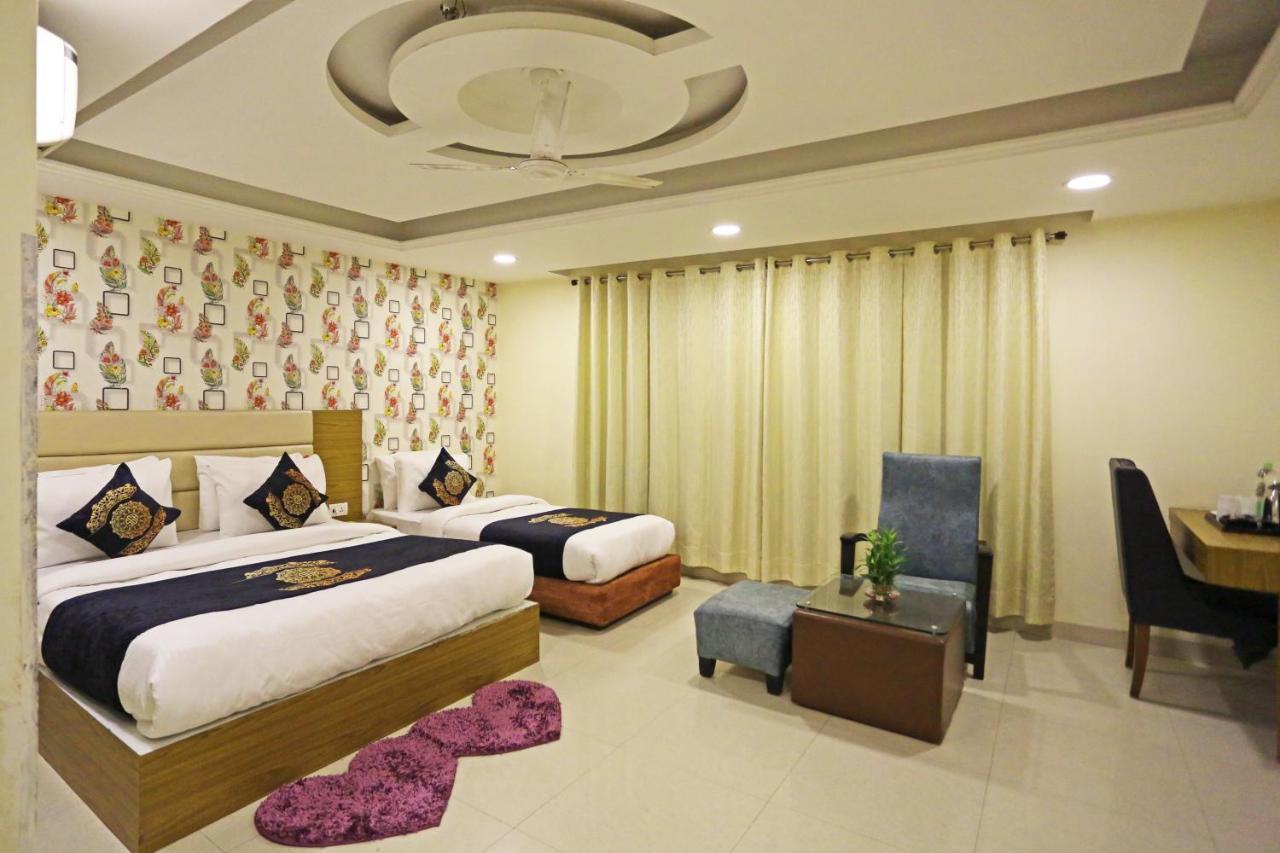 Hotel D'Capitol - Delhi Airport Νέο Δελχί Εξωτερικό φωτογραφία