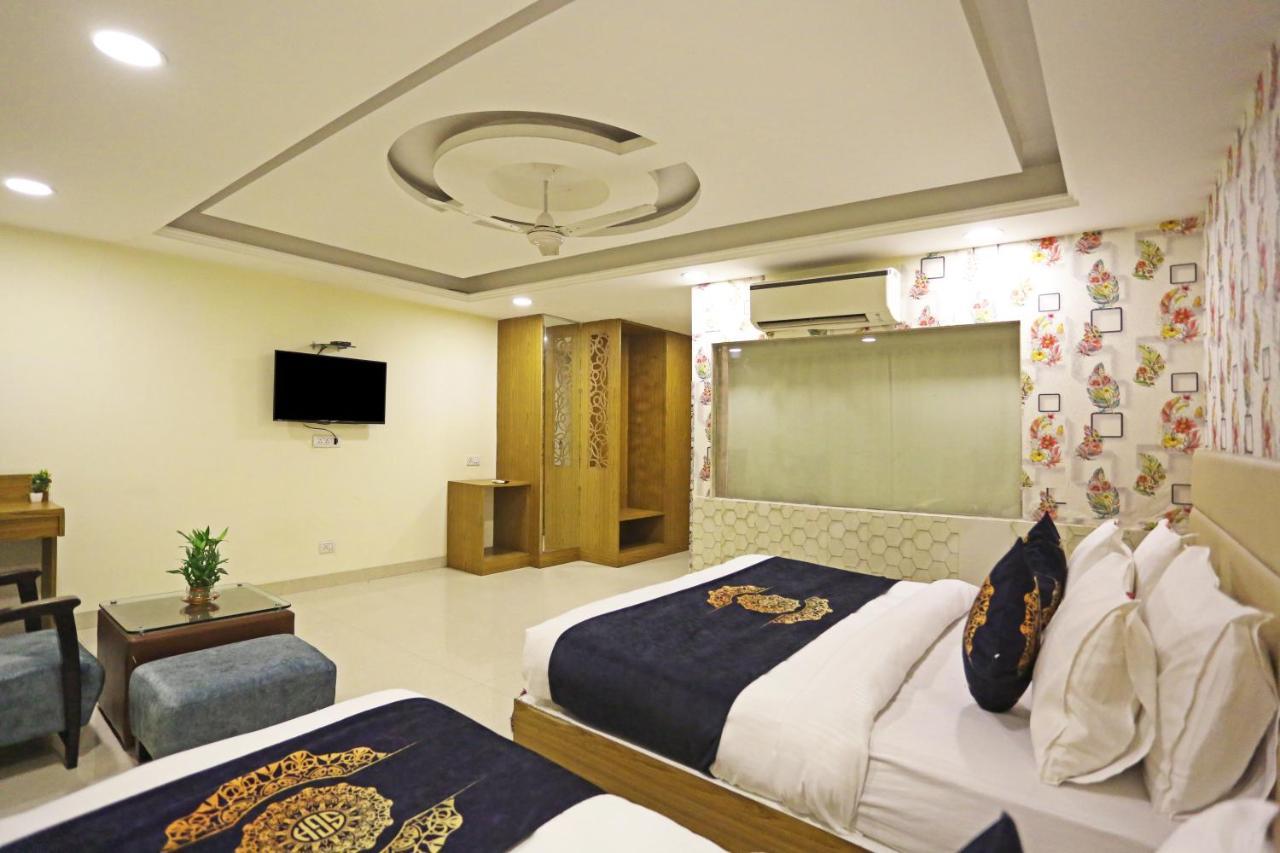 Hotel D'Capitol - Delhi Airport Νέο Δελχί Εξωτερικό φωτογραφία