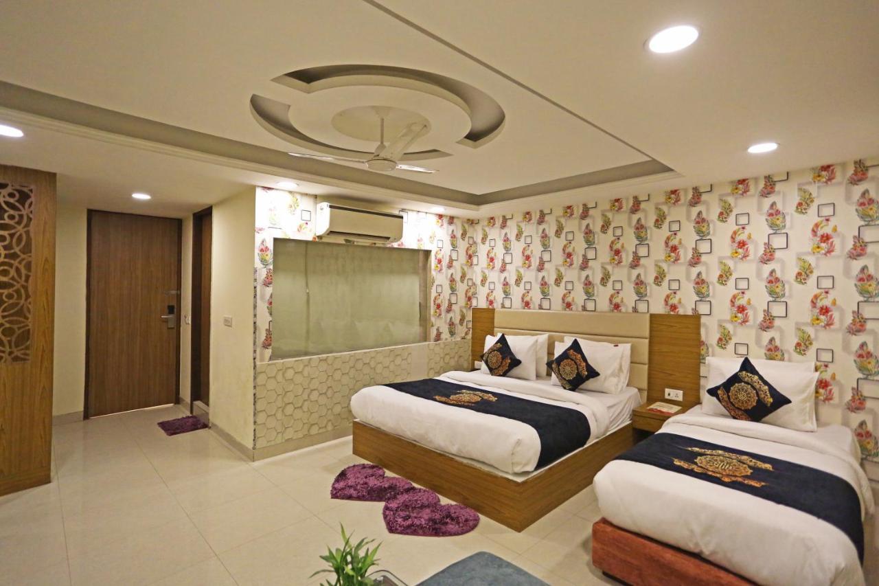 Hotel D'Capitol - Delhi Airport Νέο Δελχί Εξωτερικό φωτογραφία