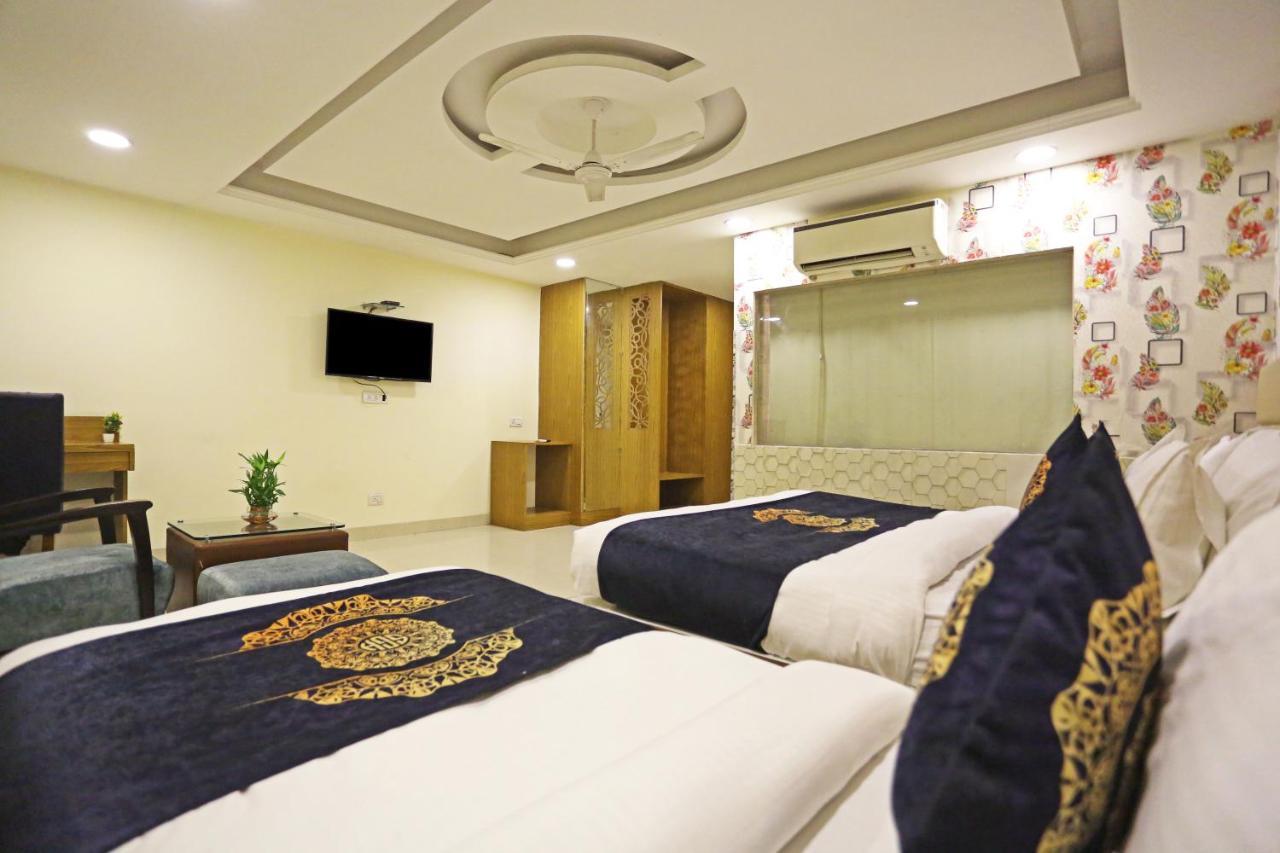 Hotel D'Capitol - Delhi Airport Νέο Δελχί Εξωτερικό φωτογραφία
